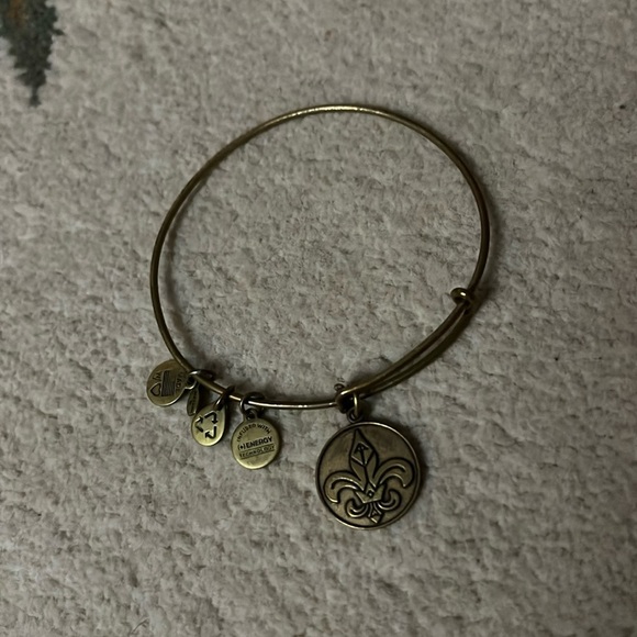 Alex and Ani Faith Bracket - Picture 1 of 4